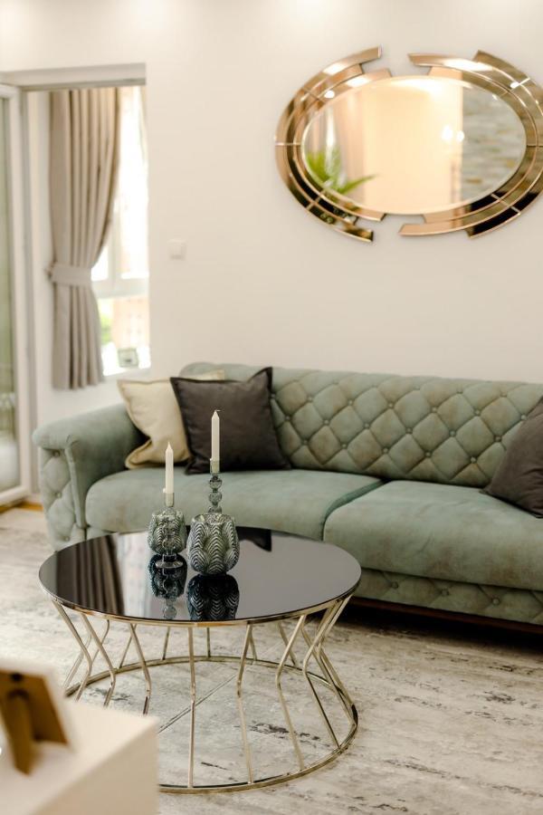 Fontana Apartmani Free Parking Tuzla Ngoại thất bức ảnh